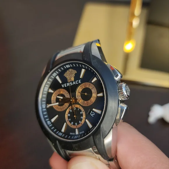 Versace Medusa Watch Chronograph Quartz Silver Sapphire Crystal Men's - Picture 9 of 10